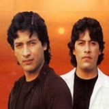 Escuchar Canciones de Duo Romances