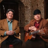 Escuchar Canciones de Duo Sentimiento