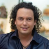 Escuchar Canciones de Fausto Mino