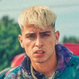 Escuchar Canciones de AK420
