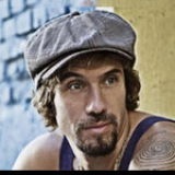 Escuchar Canciones de Macaco