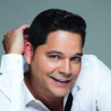 Escuchar Canciones de Rey Ruiz