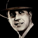 Escuchar Canciones de Carlos Gardel